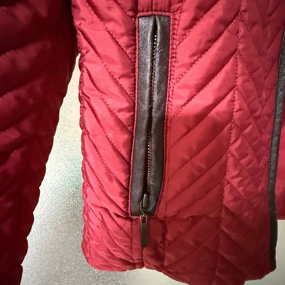 Charter Club Quilted‎ Jacket Womens M Red Faux Fur Collar Chevron Puffer Zip